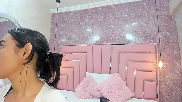 Snapshot of SEXY_HOTTIE__ chatting on 01-25-25, 12:16 SEXY HOTTIE online show from 01-25-25, 12:16