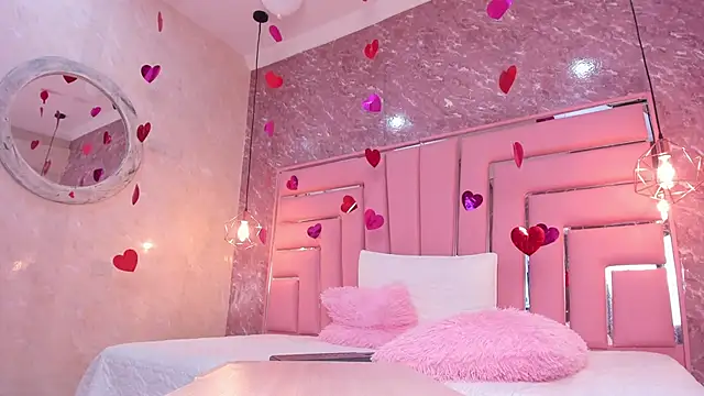 Snapshot of SEXY_HOTTIE__ chatting on 03-09-25, 06:32 SEXY HOTTIE online show from 03-09-25, 06:32