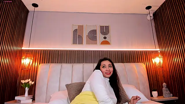 PerlaPreciosa online show from 03-31-26, 04:13