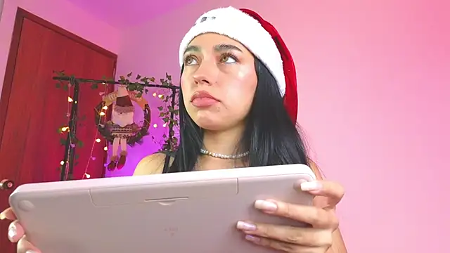 Snapshot of Sweet_Nyx chatting on 12-20-24, 11:26 Sweet Nyx online show from 12-20-24, 11:26