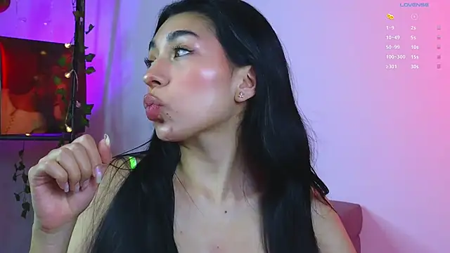 Snapshot of Sweet_Nyx chatting on 12-22-24, 09:09 Sweet Nyx online show from 12-22-24, 09:09