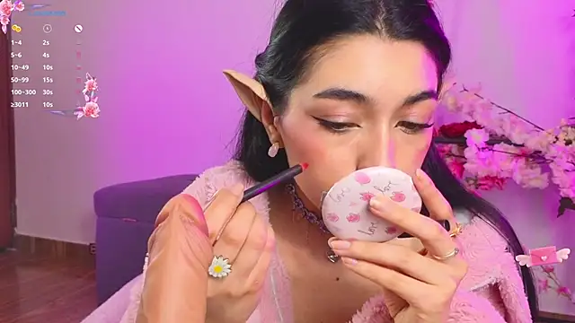 Snapshot of Sweet_Nyx chatting on 10-11-25, 09:46 Sweet Nyx online show from 10-11-25, 09:46