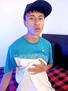 Snapshot of codysmith chatting on 10-08-25, 04:15 codysmith online show from 10-08-25, 04:15