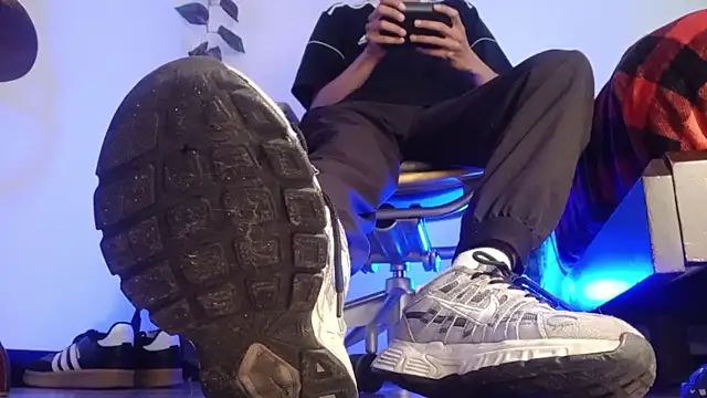 Snapshot of codysmith chatting on 10-23-25, 01:10 codysmith online show from 10-23-25, 01:10