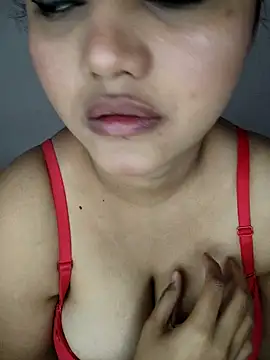 Snapshot of Riya_Stream01 chatting on 02-14-25, 05:14 Riya Stream01 online show from 02-14-25, 05:14