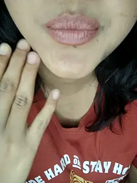 Snapshot of Riya_Stream01 chatting on 03-09-25, 11:35 Riya Stream01 online show from 03-09-25, 11:35