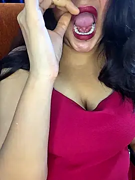 Snapshot of Riya_Stream01 chatting on 04-18-26, 07:40 Riya Stream01 online show from 04-18-26, 07:40