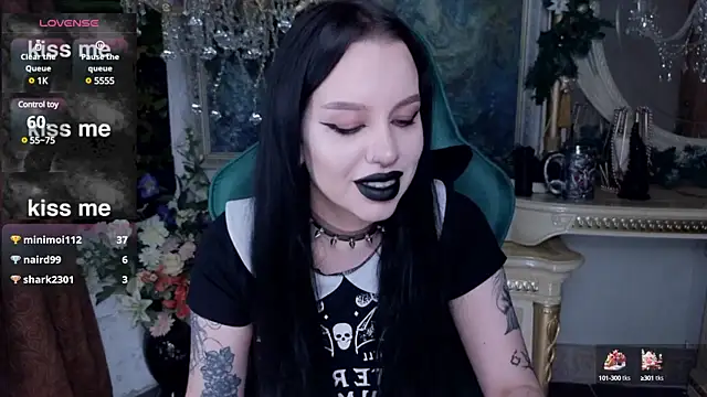Snapshot of alexx_succubus chatting on 01-13-25, 03:47 alexx succubus online show from 01-13-25, 03:47