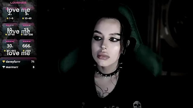 Snapshot of alexx_succubus chatting on 03-14-25, 01:48 alexx succubus online show from 03-14-25, 01:48