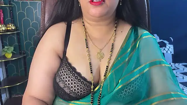 Snapshot of FlatVincy4 chatting on 07-16-26, 03:34 FlatVincy4 online show from 07-16-26, 03:34