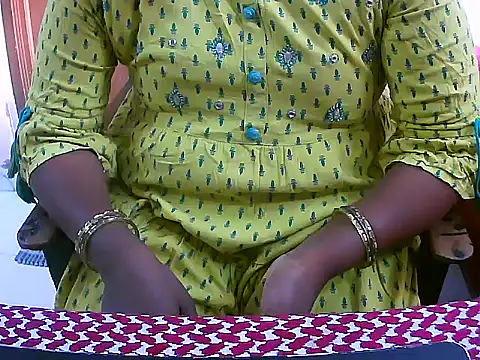 Snapshot of telugu_indhu_0001 chatting on 01-14-26, 09:48 telugu indhu 0001 online show from 01-14-26, 09:48