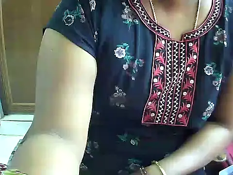 Snapshot of telugu_indhu_0001 chatting on 01-17-26, 05:34 telugu indhu 0001 online show from 01-17-26, 05:34