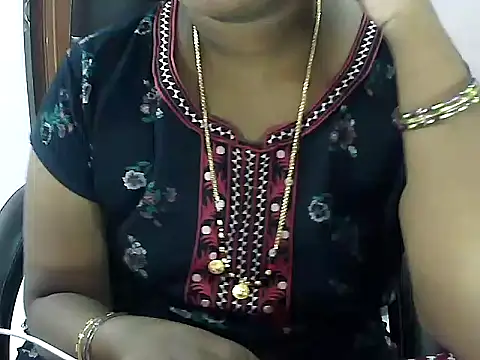 Snapshot of telugu_indhu_0001 chatting on 06-10-26, 06:07 telugu indhu 0001 online show from 06-10-26, 06:07
