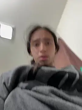 Snapshot of qbaby96 chatting on 12-21-24, 11:45 qbaby96 online show from 12-21-24, 11:45