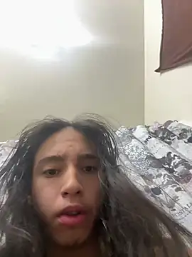 Snapshot of qbaby96 chatting on 12-22-24, 03:44 qbaby96 online show from 12-22-24, 03:44