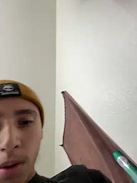 Snapshot of qbaby96 chatting on 12-28-24, 02:11 qbaby96 online show from 12-28-24, 02:11