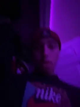 Snapshot of qbaby96 chatting on 12-28-24, 04:20 qbaby96 online show from 12-28-24, 04:20