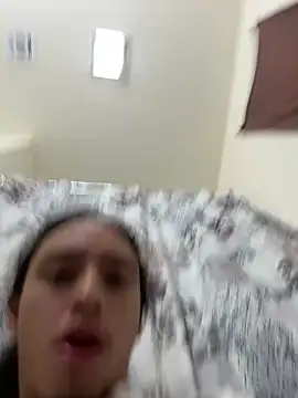 Snapshot of qbaby96 chatting on 12-29-24, 01:49 qbaby96 online show from 12-29-24, 01:49