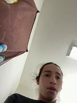 Snapshot of qbaby96 chatting on 01-11-25, 02:58 qbaby96 online show from 01-11-25, 02:58