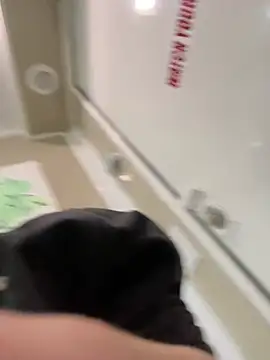 Snapshot of qbaby96 chatting on 01-15-25, 09:35 qbaby96 online show from 01-15-25, 09:35