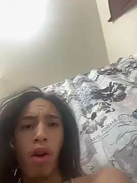 Snapshot of qbaby96 chatting on 01-29-25, 06:28 qbaby96 online show from 01-29-25, 06:28