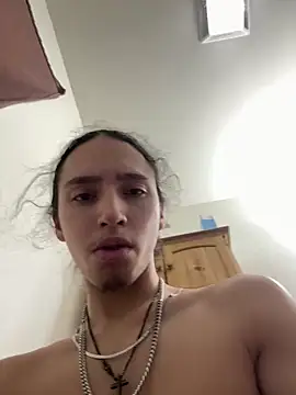 Snapshot of qbaby96 chatting on 01-30-25, 12:37 qbaby96 online show from 01-30-25, 12:37