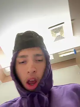 Snapshot of qbaby96 chatting on 02-12-25, 07:55 qbaby96 online show from 02-12-25, 07:55