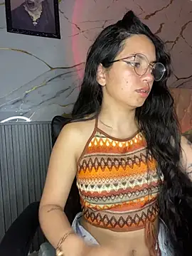 Rosita forever  online show from 10-25-25, 02:30