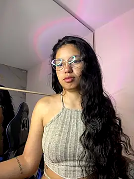 Rosita forever  online show from 11-28-25, 02:31