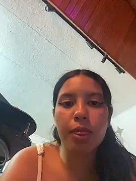 Snapshot of Rosita_forever_ chatting on 05-26-26, 06:26 Rosita forever online show from 05-26-26, 06:26