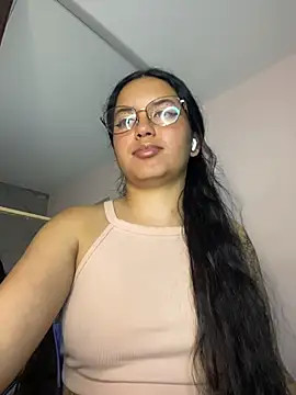 Snapshot of Rosita_forever_ chatting on 06-21-26, 02:58 Rosita forever online show from 06-21-26, 02:58