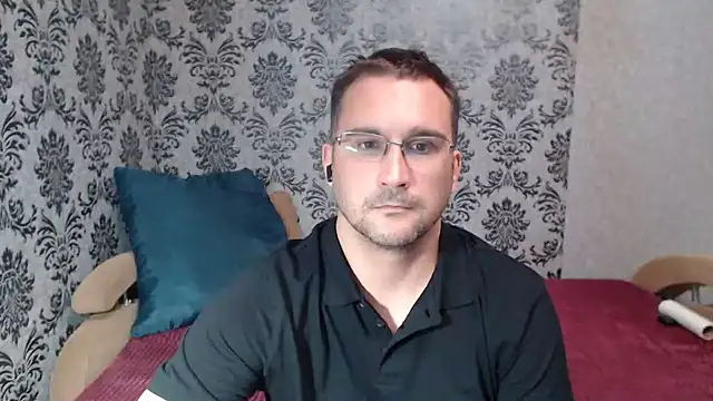 Snapshot of Sanderx chatting on 04-05-26, 07:00 Sanderx online show from 04-05-26, 07:00