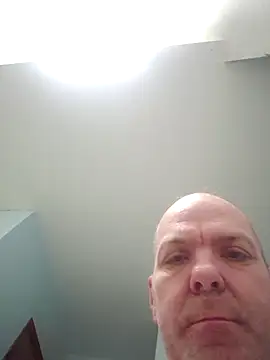 hoodratoui online show from 11-29-25, 10:35