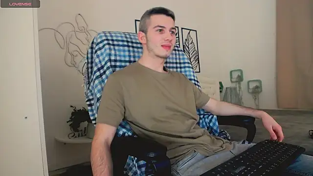 Snapshot of Devin_Jay chatting on 01-23-25, 07:40 Devin Jay online show from 01-23-25, 07:40