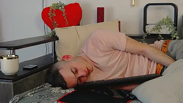 Snapshot of Devin_Jay chatting on 02-07-25, 11:13 Devin Jay online show from 02-07-25, 11:13