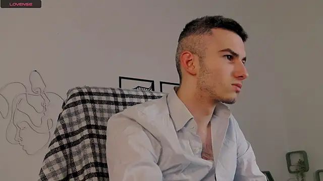 Snapshot of Devin_Jay chatting on 02-10-25, 07:38 Devin Jay online show from 02-10-25, 07:38