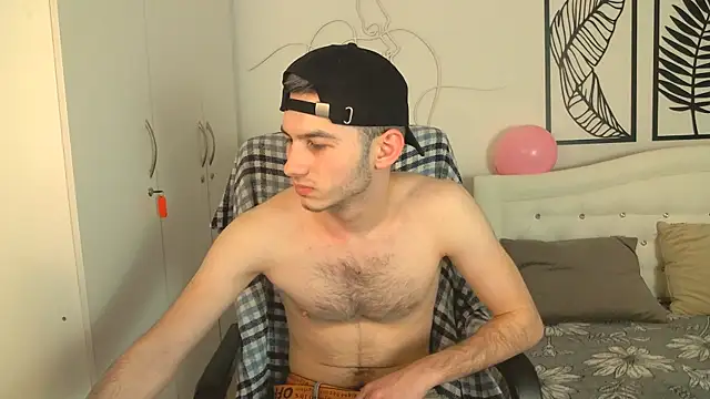 Snapshot of Devin_Jay chatting on 02-20-25, 12:08 Devin Jay online show from 02-20-25, 12:08