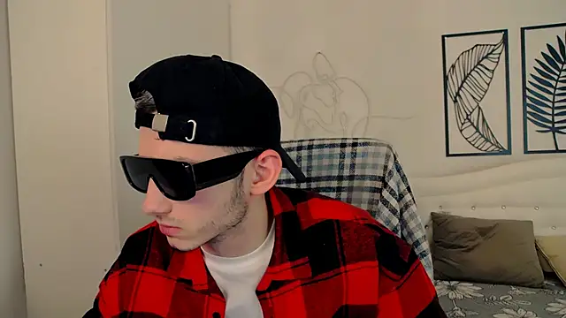 Snapshot of Devin_Jay chatting on 02-24-25, 09:09 Devin Jay online show from 02-24-25, 09:09