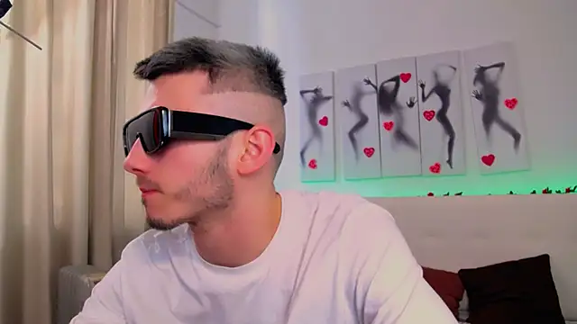 Snapshot of Devin_Jay chatting on 02-27-25, 08:06 Devin Jay online show from 02-27-25, 08:06