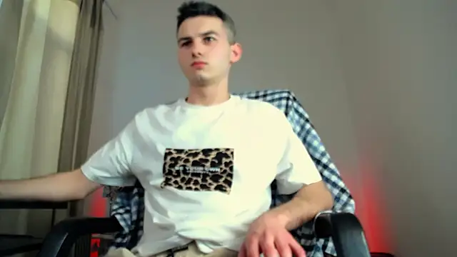 Snapshot of Devin_Jay chatting on 03-06-25, 01:46 Devin Jay online show from 03-06-25, 01:46