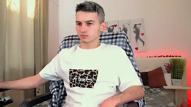 Snapshot of Devin_Jay chatting on 03-07-25, 01:29 Devin Jay online show from 03-07-25, 01:29