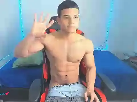 Snapshot of oliver_thompsson7 chatting on 06-08-26, 03:29 oliver thompsson7 online show from 06-08-26, 03:29