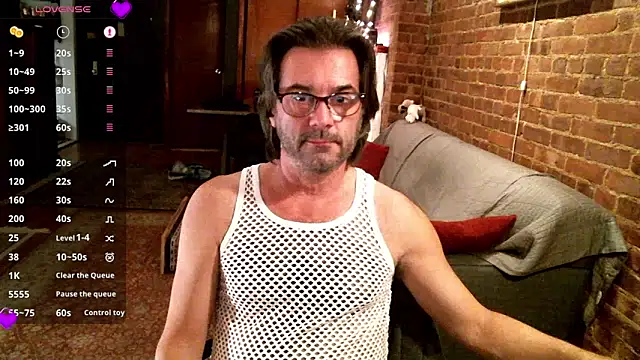 Snapshot of Johnny_Bottoms chatting on 01-14-25, 11:05 Johnny Bottoms online show from 01-14-25, 11:05