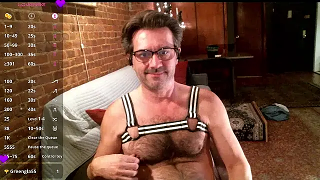 Snapshot of Johnny_Bottoms chatting on 03-12-25, 11:01 Johnny Bottoms online show from 03-12-25, 11:01