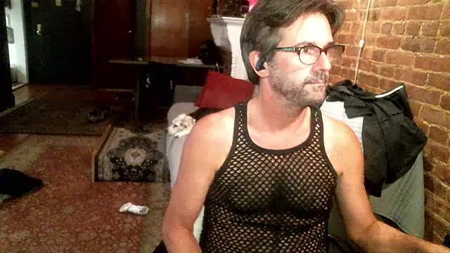 Snapshot of Johnny_Bottoms chatting on 10-01-25, 11:00 Johnny Bottoms online show from 10-01-25, 11:00