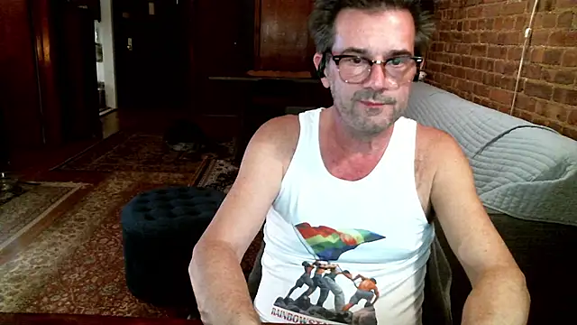 Johnny Bottoms online show from 03-18-26, 12:03