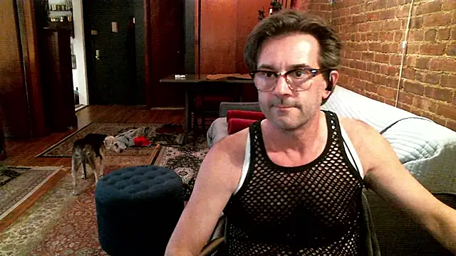Snapshot of Johnny_Bottoms chatting on 05-05-26, 10:18 Johnny Bottoms online show from 05-05-26, 10:18