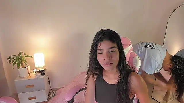 martina roldam online show from 10-03-25, 01:02