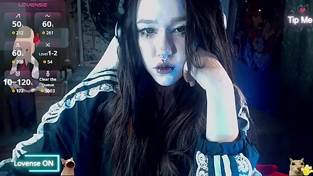 Snapshot of chloe_crystall_killer chatting on 05-14-26, 11:22 chloe crystall killer online show from 05-14-26, 11:22