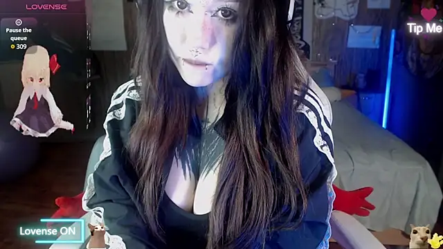 Snapshot of chloe_crystall_killer chatting on 05-22-26, 02:44 chloe crystall killer online show from 05-22-26, 02:44